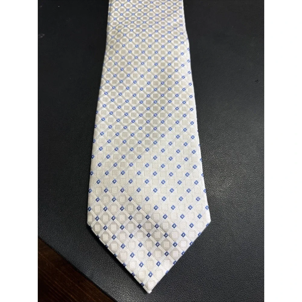 Donald J Trump Signature Collection Geometric Pattern Tie!